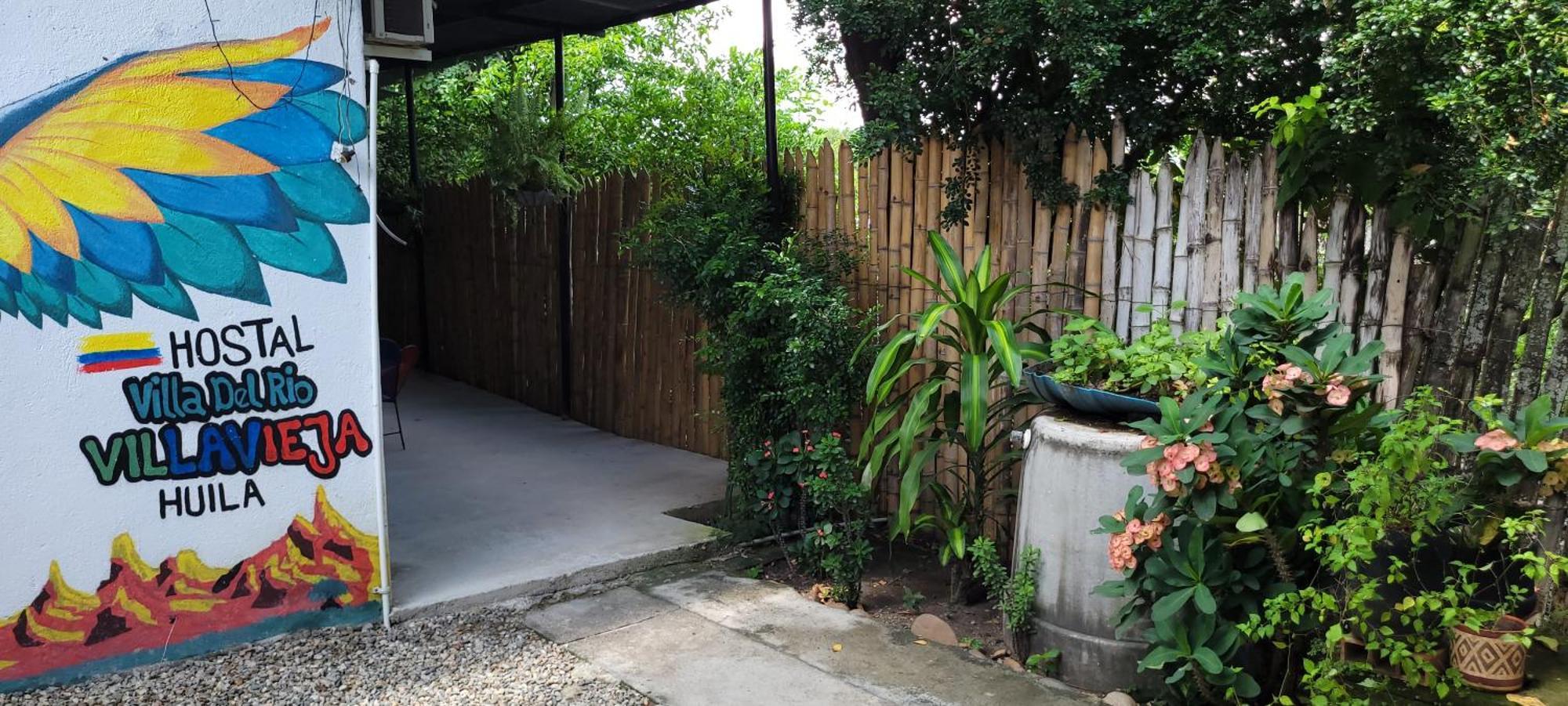 Hostal Villa Del Rio Las Brisas 비야비에하 외부 사진