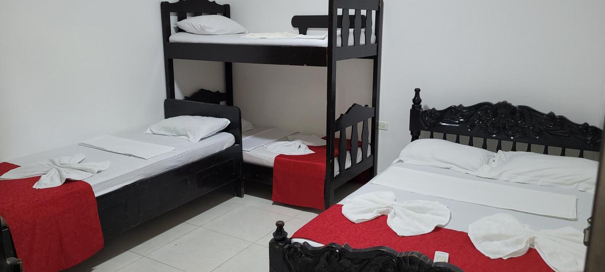 Hostal Villa Del Rio Las Brisas 비야비에하 외부 사진
