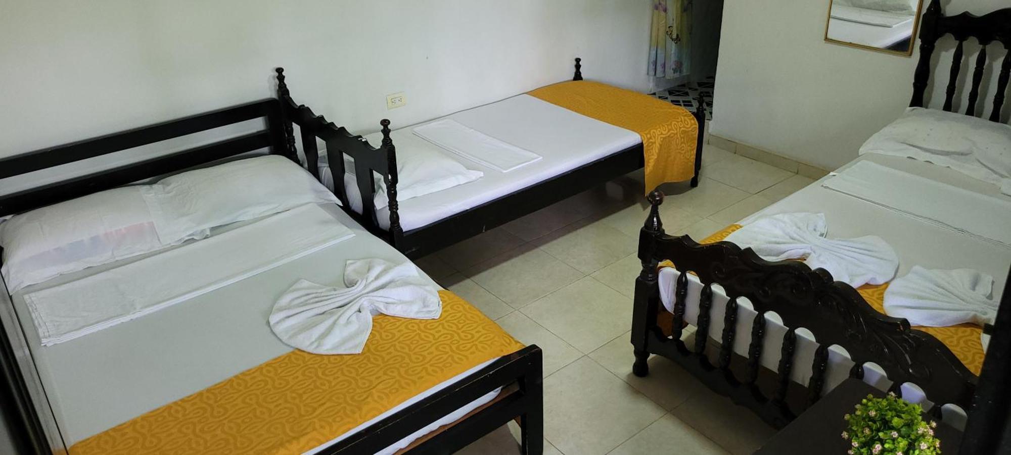 Hostal Villa Del Rio Las Brisas 비야비에하 외부 사진