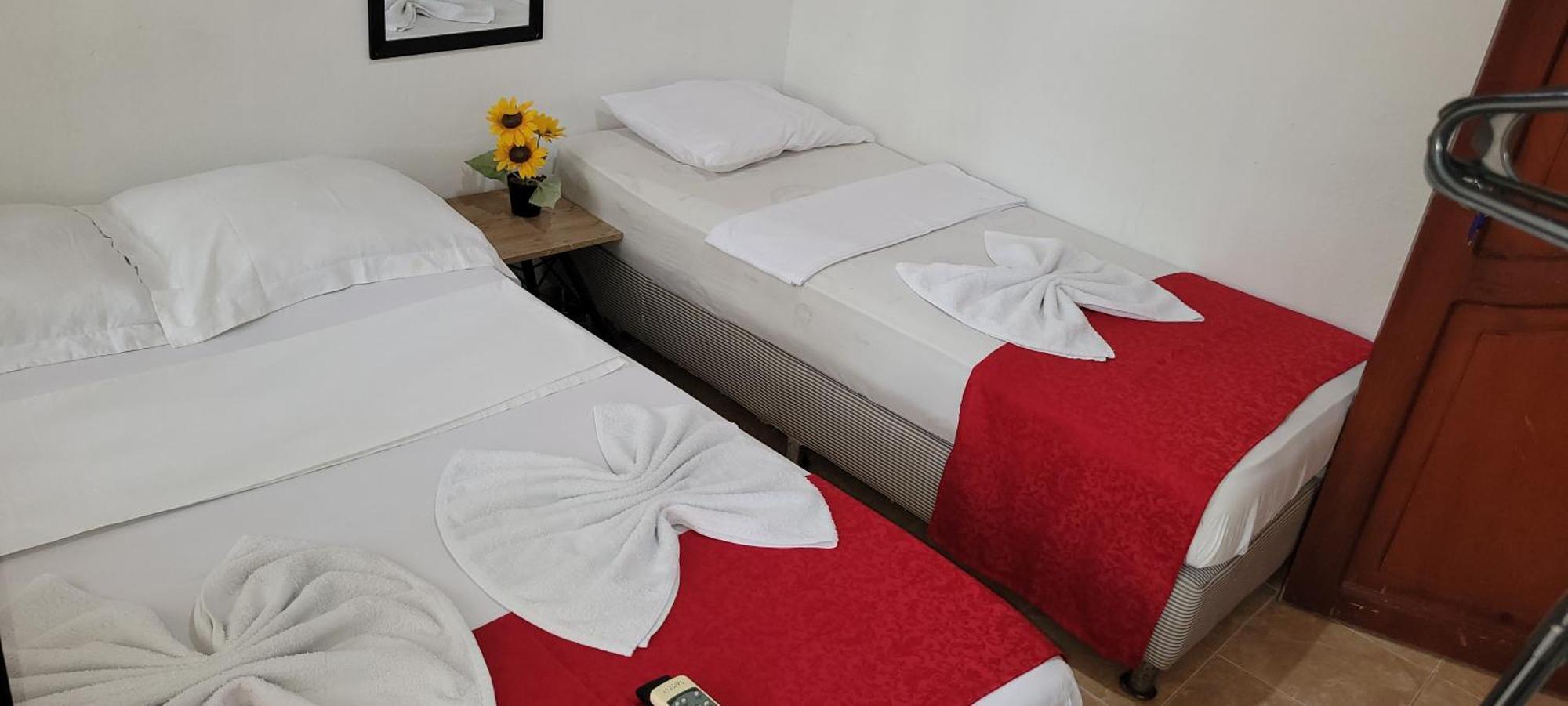 Hostal Villa Del Rio Las Brisas 비야비에하 외부 사진